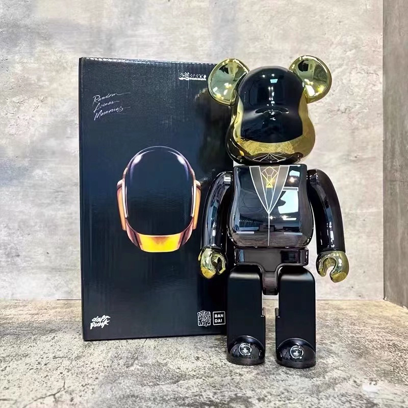 Bearbrick x Daft Punk Random Access Memories Version 1000% Gold Toy 1